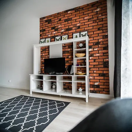 Apartament Ceglany Komin 아파트 오스트로다