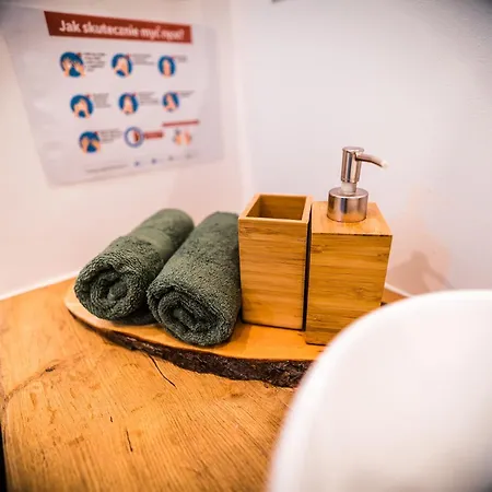 Apartament Ceglany Komin 오스트로다