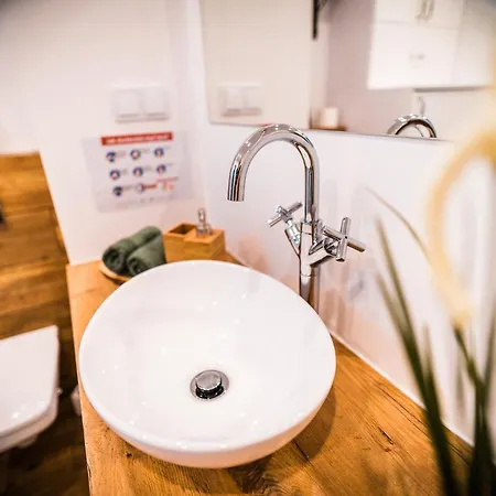 Apartament Ceglany Komin 오스트로다